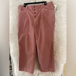 Duluth Trading Co. NWT Women’s Shop Square Button Front Pants. Size 16 Regular